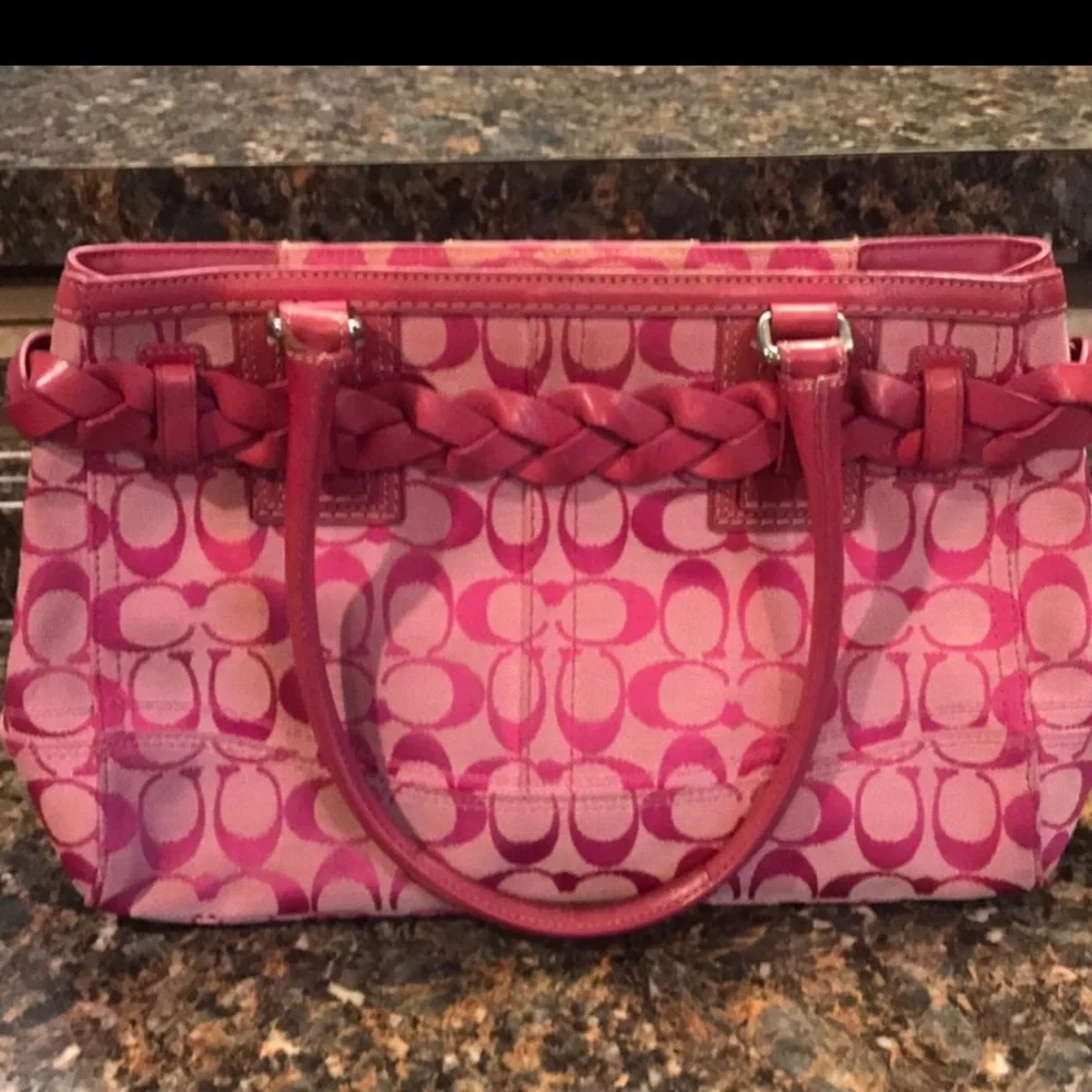 Coach Pink Shoulder Bag - Picture 2 of 4